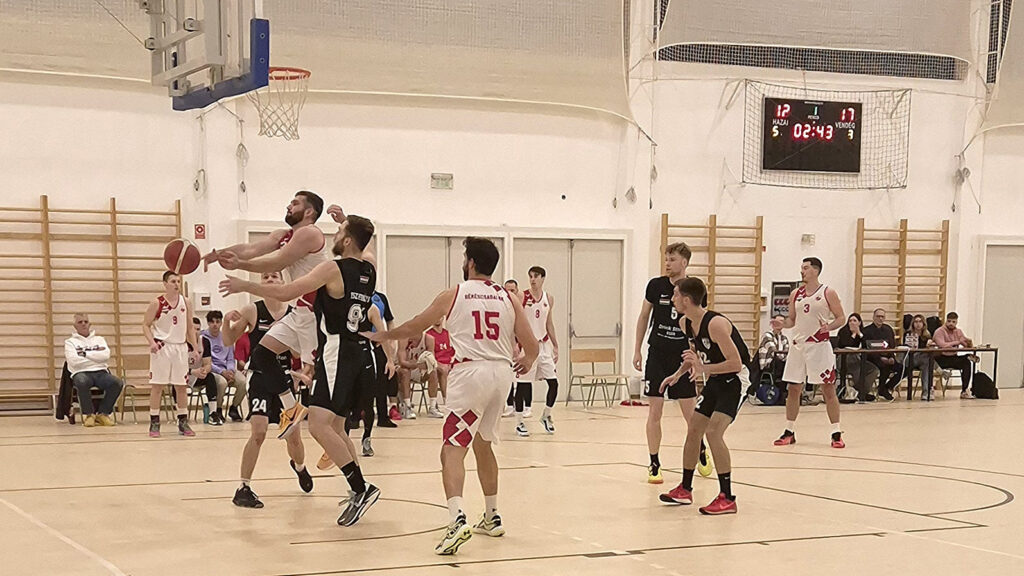 Békéscsabai KK - Eszterházy SC 77 -59